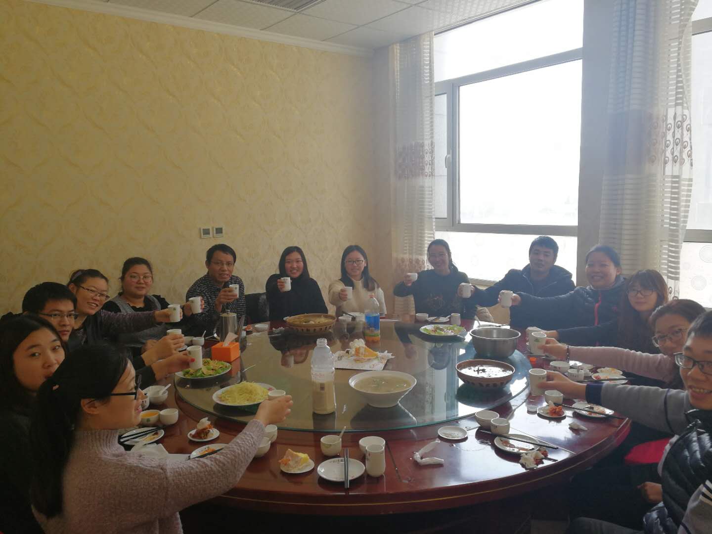 员工生日|在奋斗的时光里，蓝网感恩有你